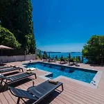 Hortensia-with Private Pool And Beaches Front *