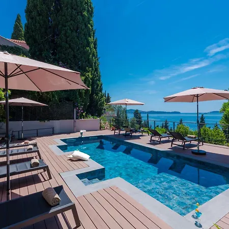 Hortensia-with Private Pool And Beaches Front Villa *