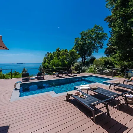 Hortensia-with Private Pool And Beaches Front Villa Mlini