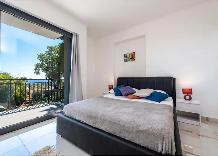 Hortensia-with Private Pool And Beaches Front *