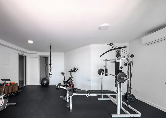 Hortensia-with Private Pool And Beaches Front 别墅 米利尼