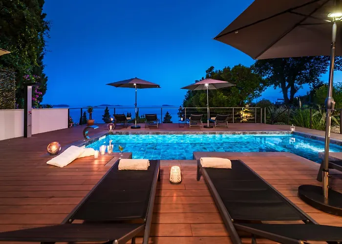 Hortensia-with Private Pool And Beaches Front