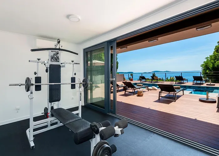 Hortensia-with Private Pool And Beaches Front