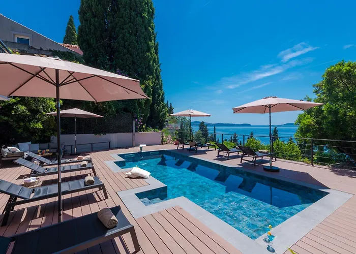 Hortensia-with Private Pool And Beaches Front Villa *