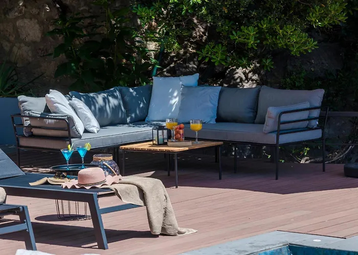 Hortensia-with Private Pool And Beaches Front Mlini